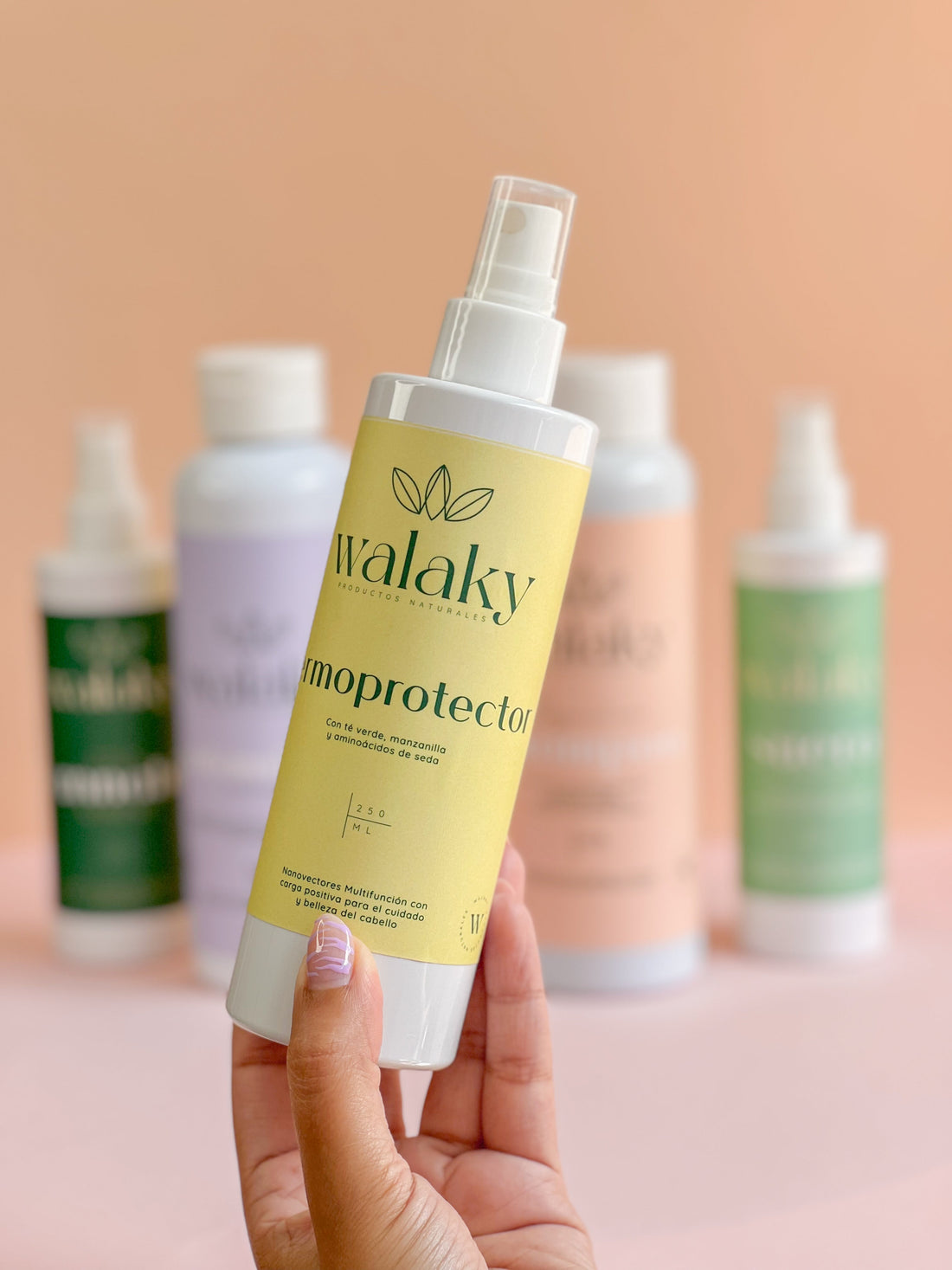 Termoprotector para el cabello antes de planchar: cómo usarlo correctamente